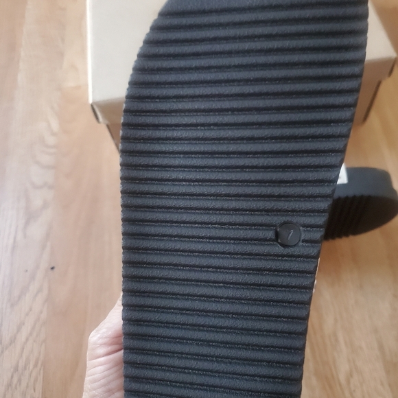 Steve Madden Malek Bone Womans Slides, Size 7 NWB - Picture 8 of 10